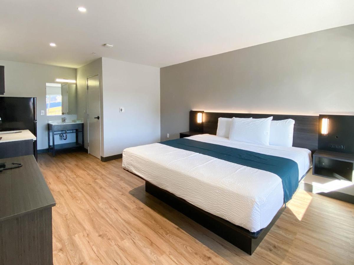 6 Stockton, Ca Waterfront Hotel Stockton
