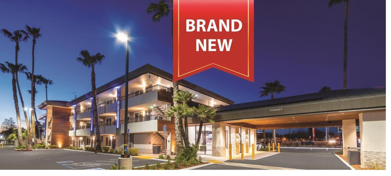 6 Stockton, Ca Waterfront Hotel 2*
