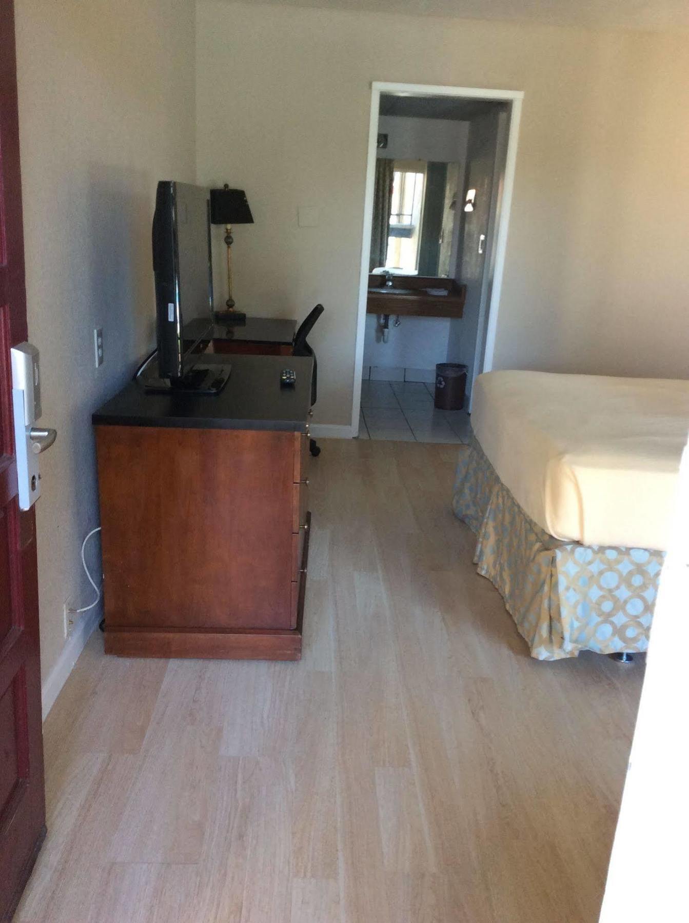 6 Stockton, Ca Waterfront 2*