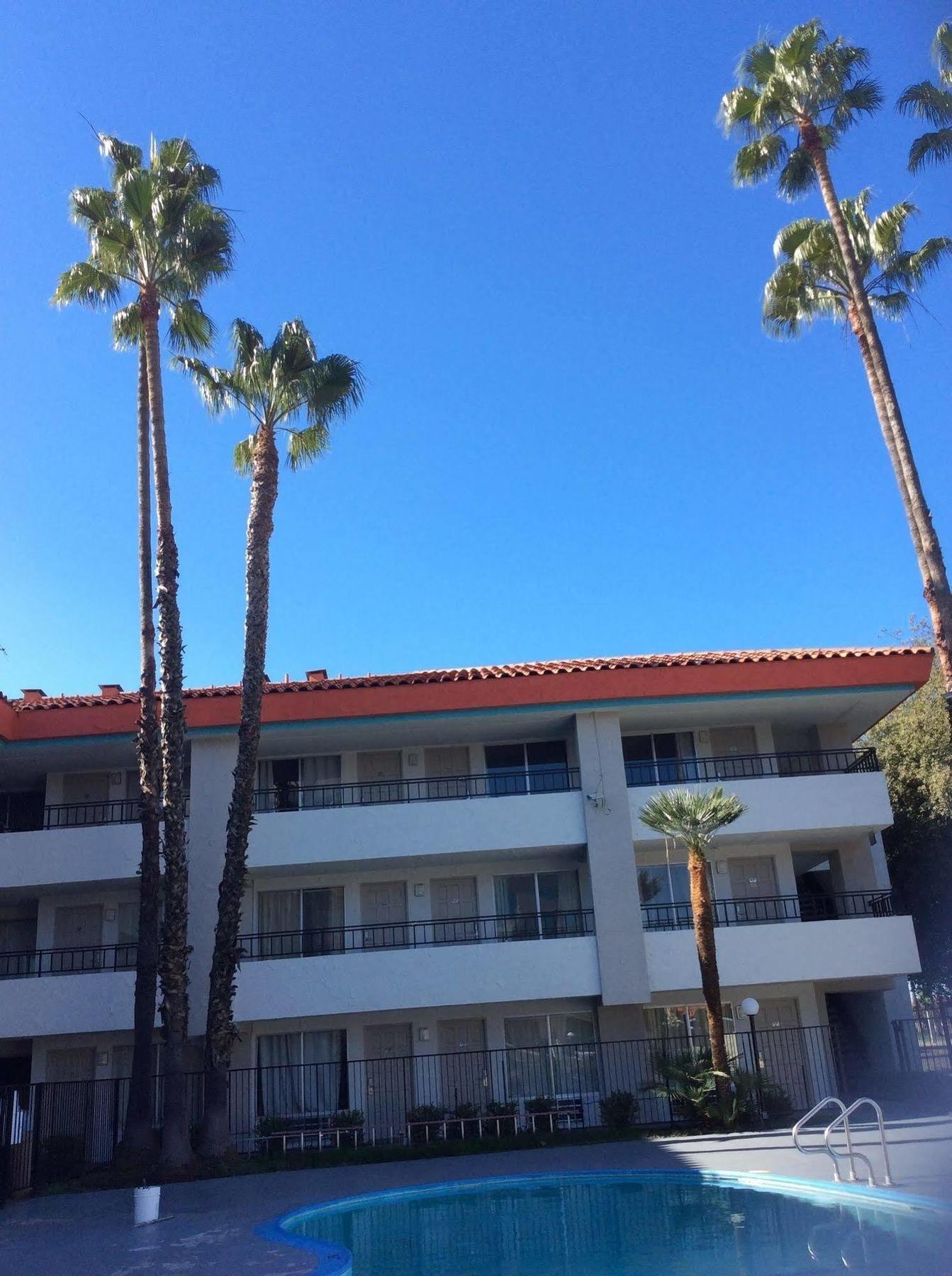 Hotel 6 Stockton, Ca Waterfront 2*